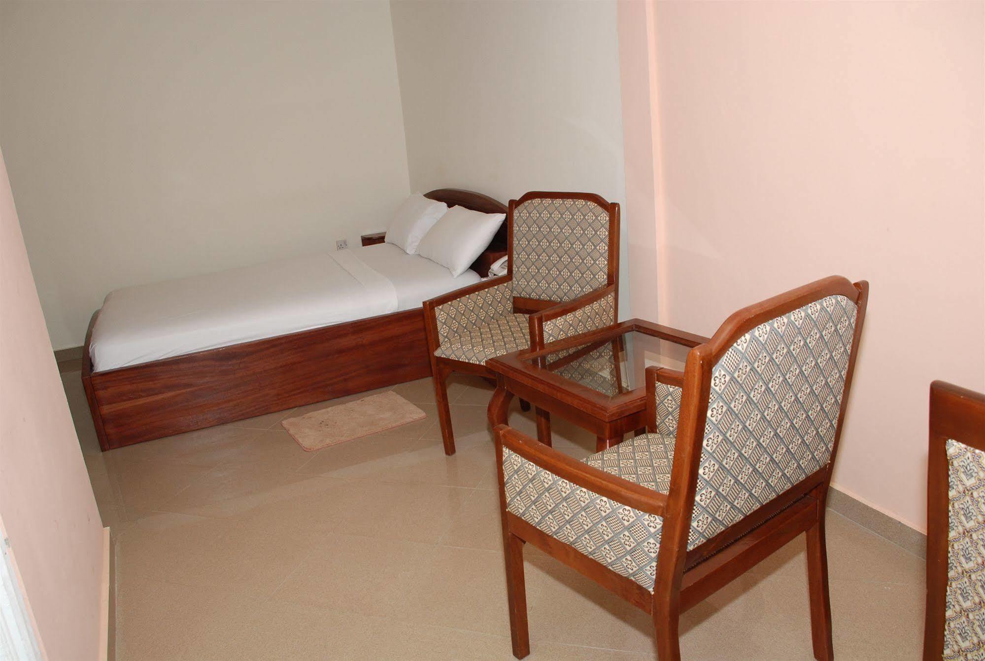 Hotel Obama أكرا الغرفة الصورة